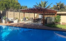Rest-A-While Guest House - Pretoria